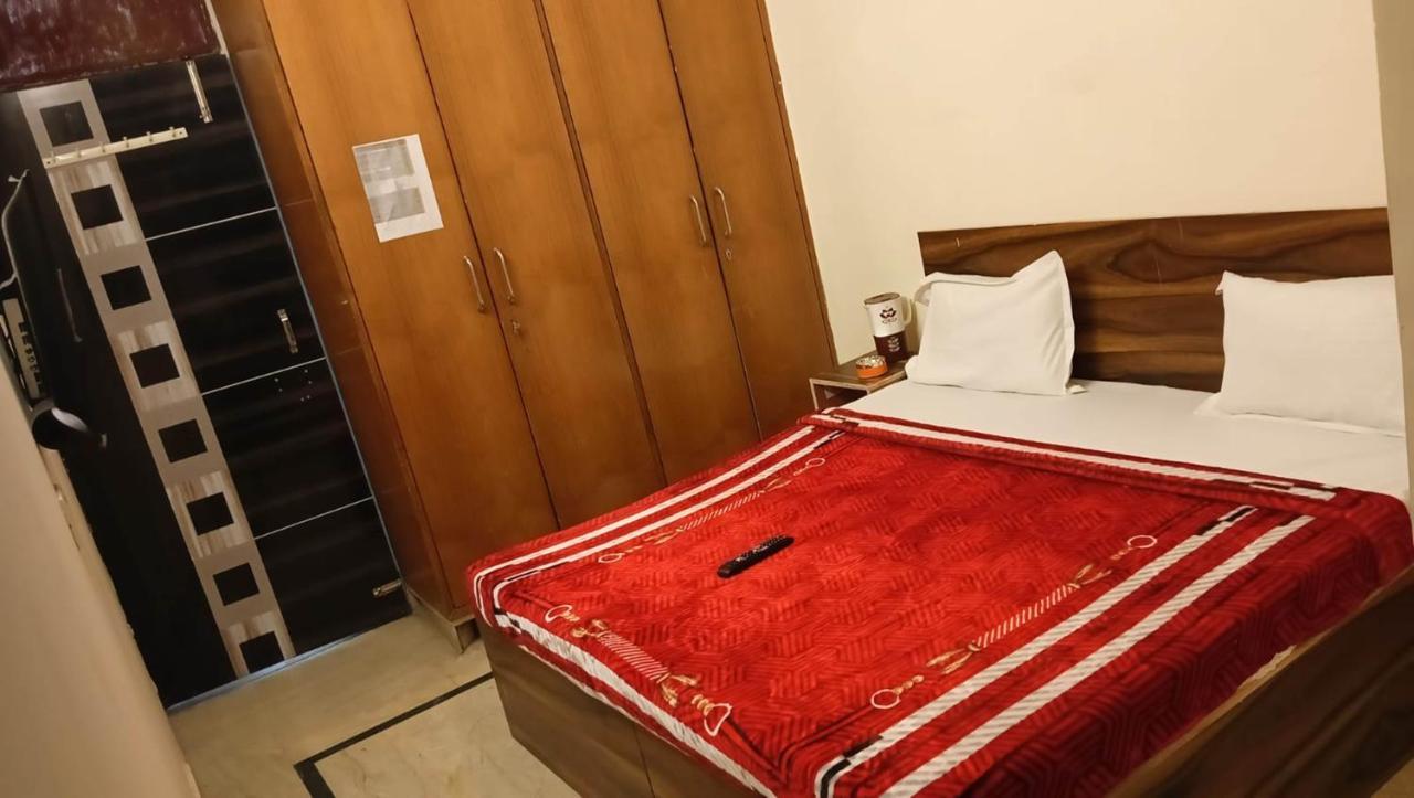 Royal Plaza Bed & Breakfast New Delhi